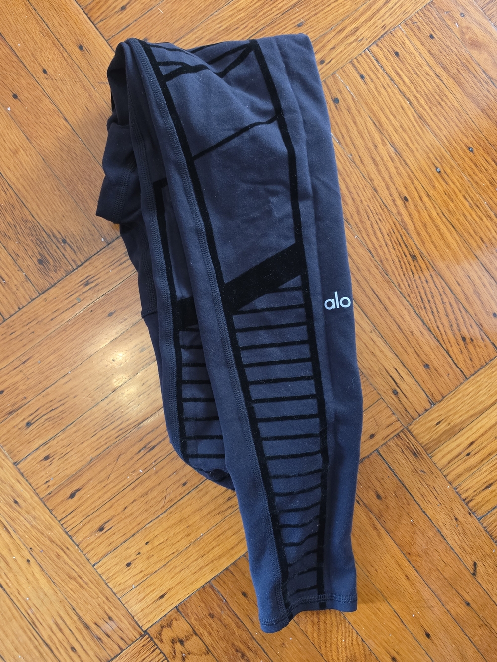 ALO Yoga Black Patterned Leggings
